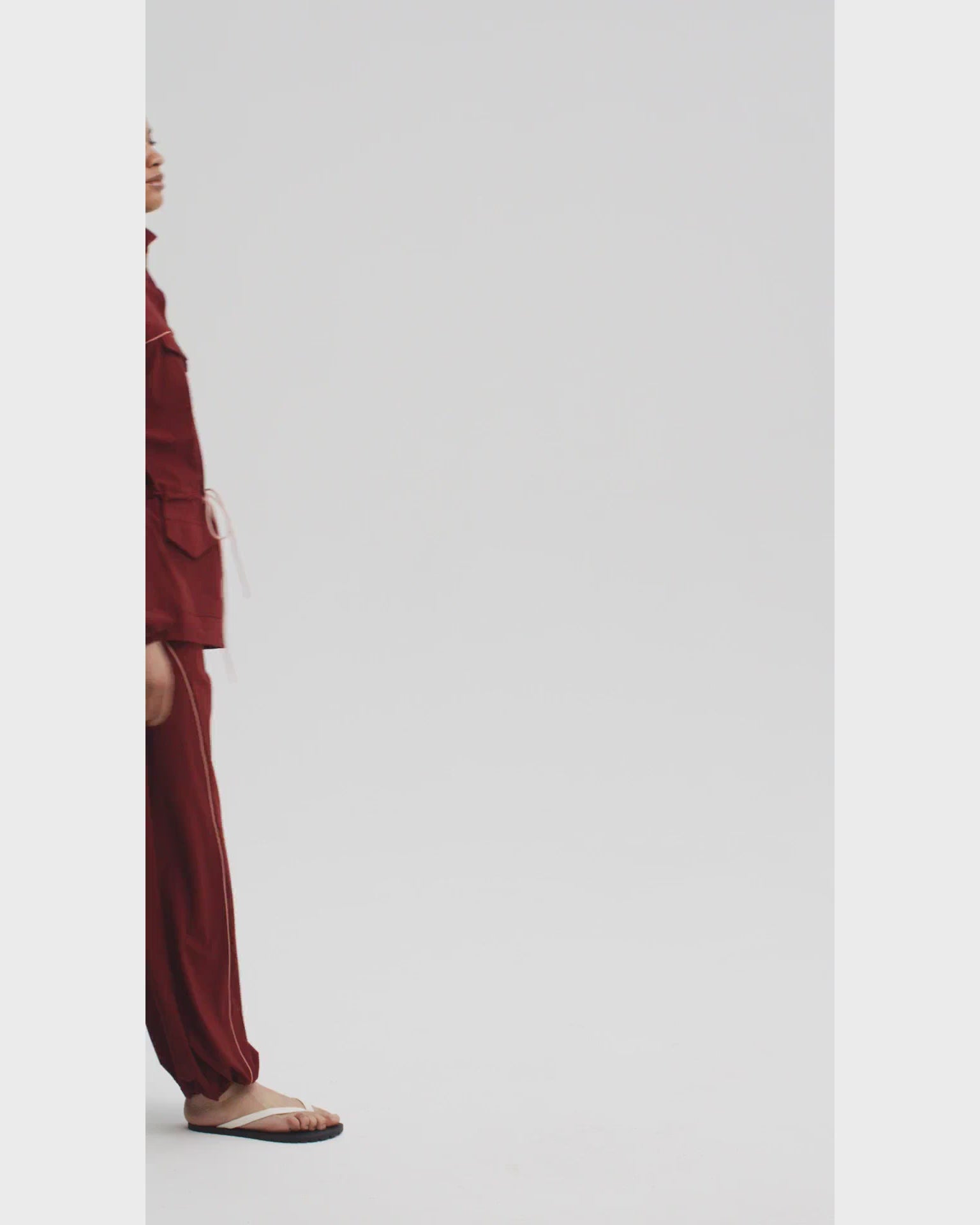 Urban fit Pants in Bordo